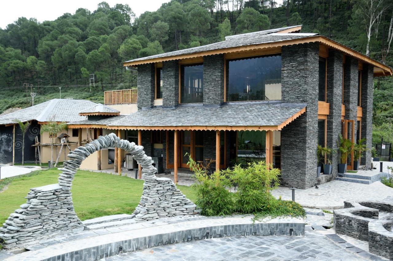 Osho Himalayas Wellness Resort Кангра Екстер'єр фото