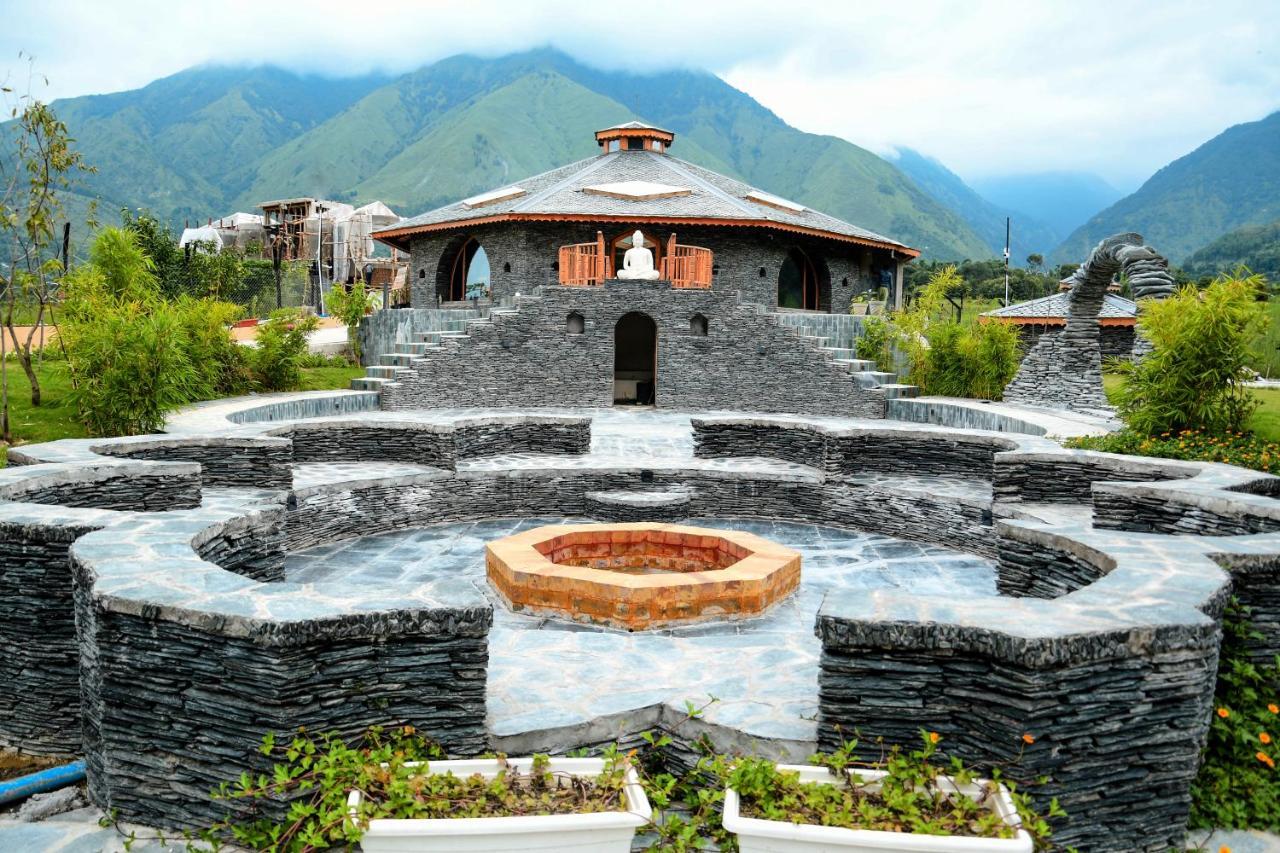 Osho Himalayas Wellness Resort Кангра Екстер'єр фото