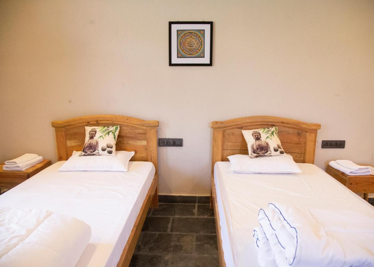 Osho Himalayas Wellness Resort Кангра Екстер'єр фото
