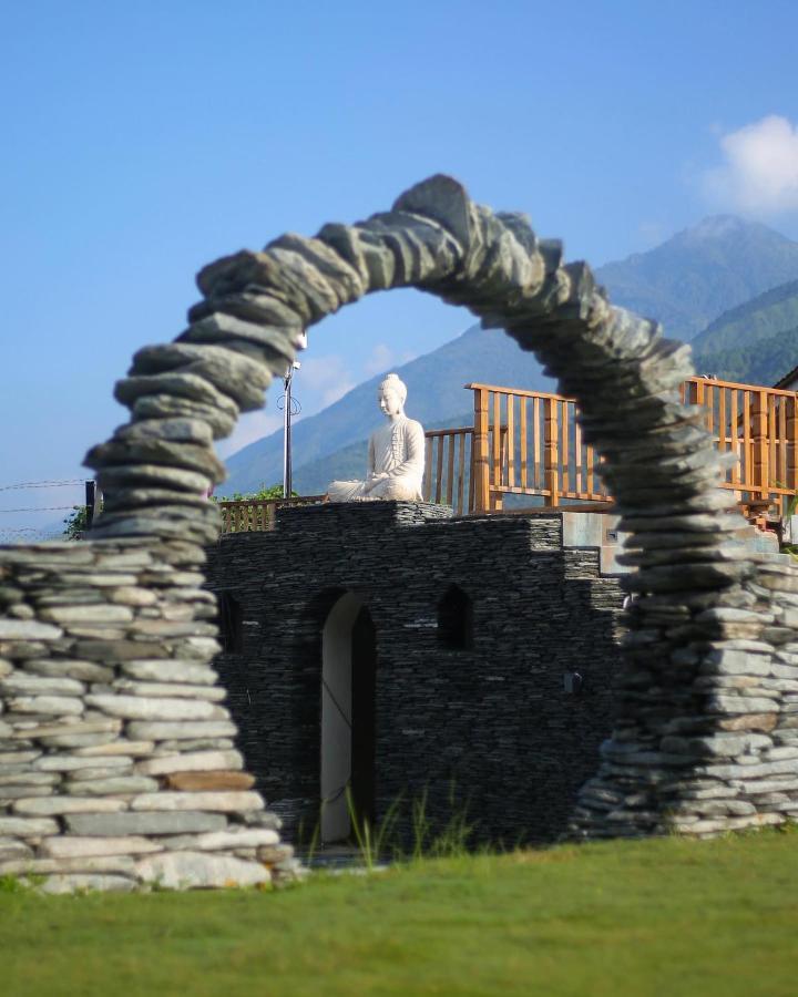 Osho Himalayas Wellness Resort Кангра Екстер'єр фото