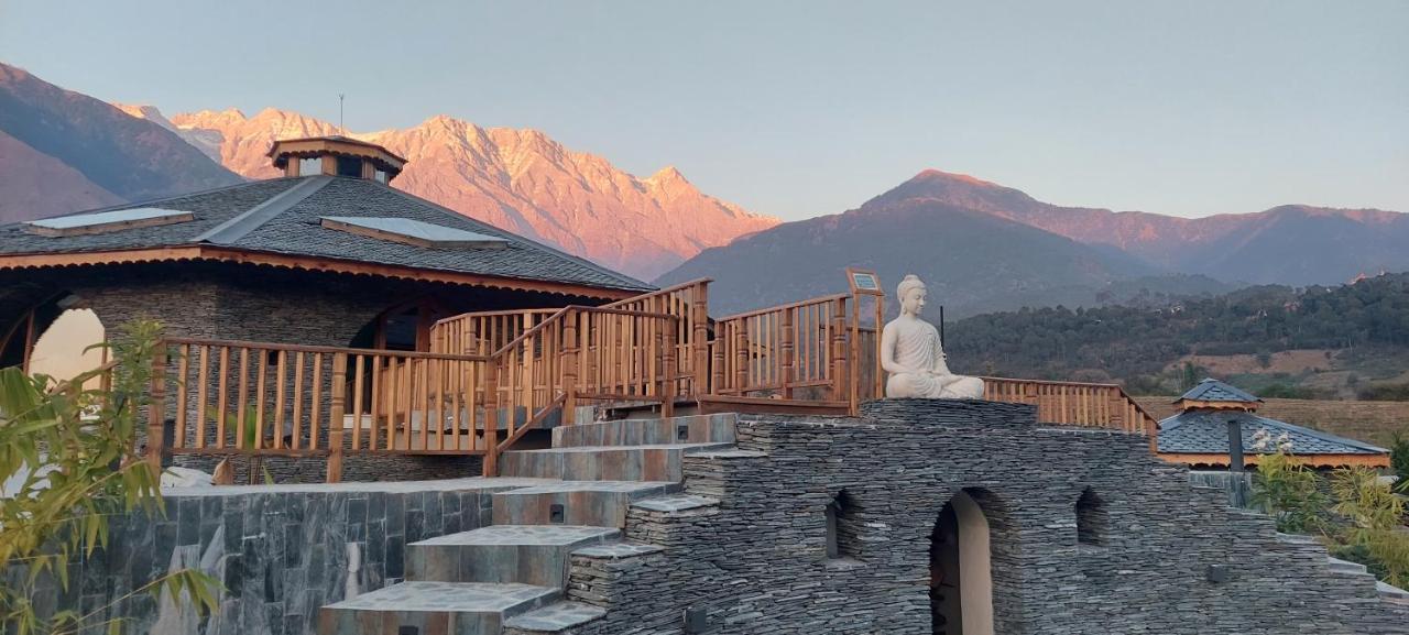 Osho Himalayas Wellness Resort Кангра Екстер'єр фото