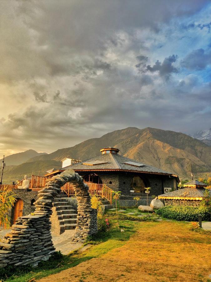 Osho Himalayas Wellness Resort Кангра Екстер'єр фото