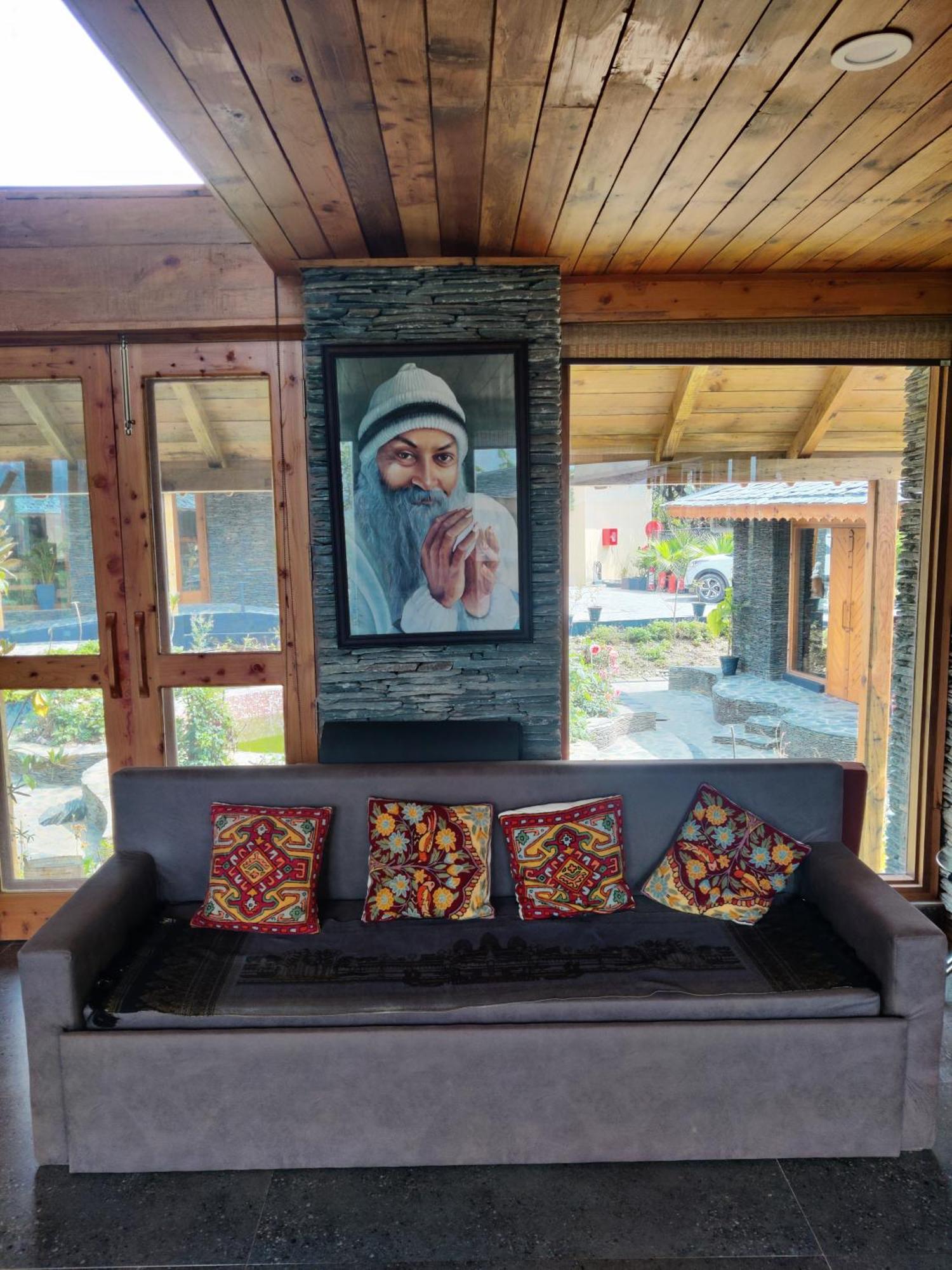 Osho Himalayas Wellness Resort Кангра Екстер'єр фото